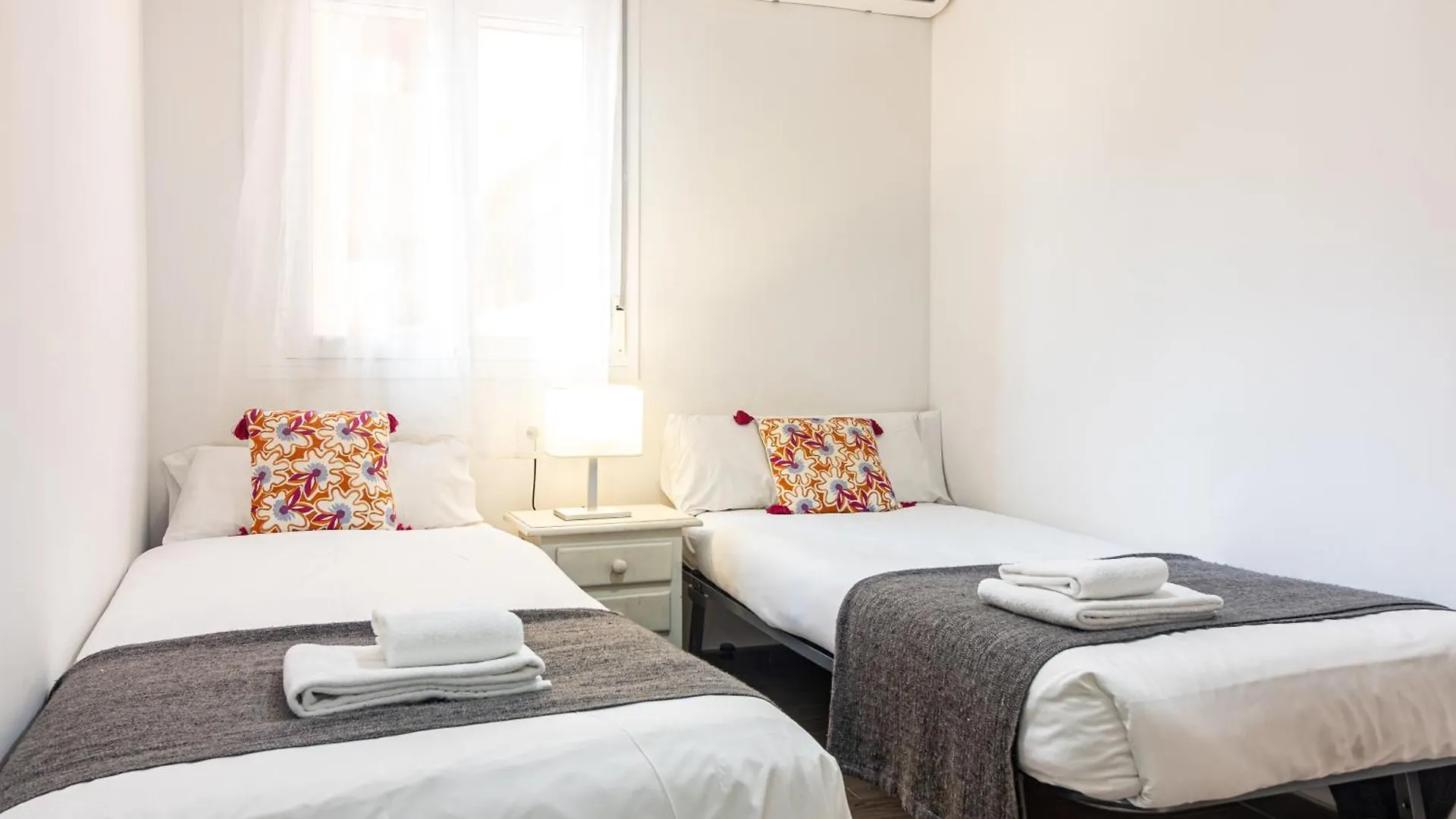 Malaga Center Flat Beach & Terrace Apartment